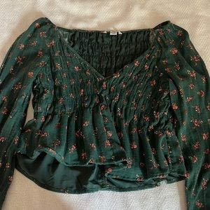 American Eagle floral cropped long sleeve